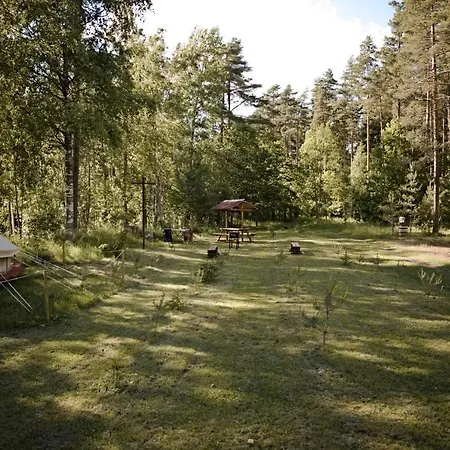 Hotel Glaempingud Rannapungerja