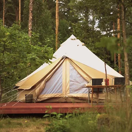 Glaempingud Hotel *